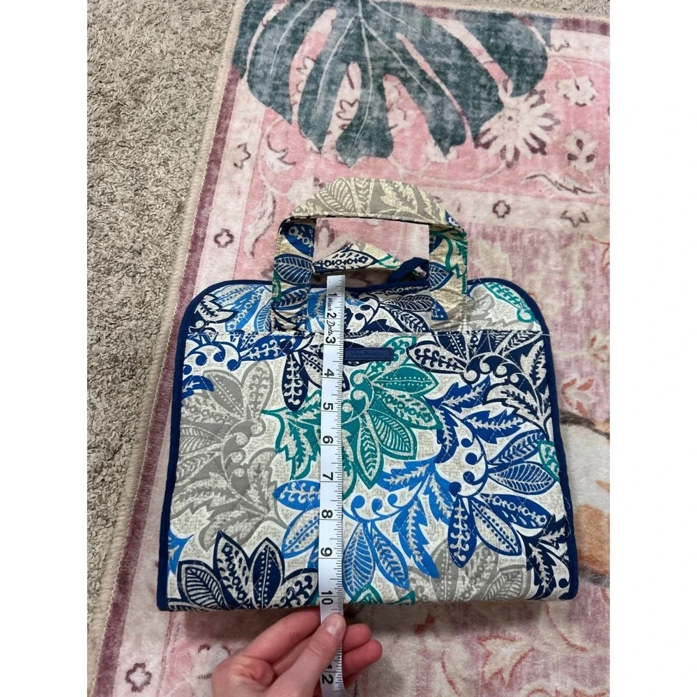 Vera Bradley Hanging Travel Organizer Quilted Toiletry Bag Blue Green Floral